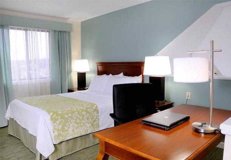 Residence Inn By Marriott Herndon Reston Bagian luar foto