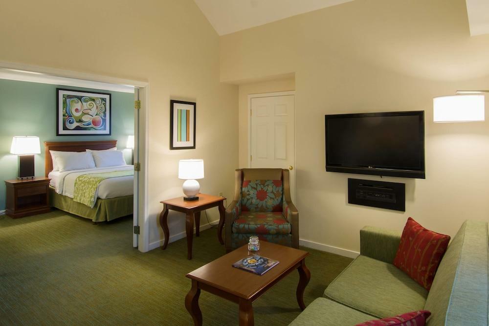 Residence Inn By Marriott Herndon Reston Bagian luar foto