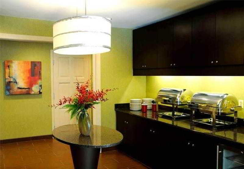 Residence Inn By Marriott Herndon Reston Bagian luar foto